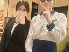 -海底捞火锅(新松江路生日主题店)