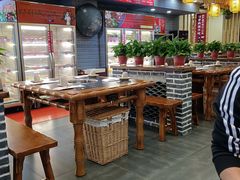 大堂-川麻婆泥锅涮肚·串串火锅(物资学院店)