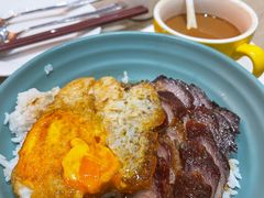 -滋味满屋美食坊(上海街店)