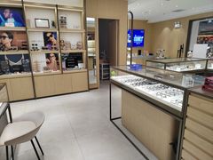 -吴良材眼镜(美罗城店)