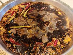 -潮火锅·麻辣牛肉火锅(观音桥方圆·LIVE店)