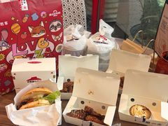 -必胜客(新中纬店)