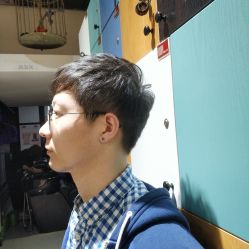 -FRIDAY星期五专业美发沙龙