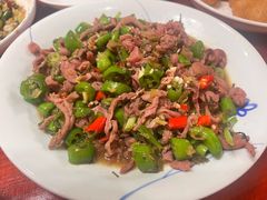 -芦茨金富饭庄·25年老字号·专做稻草鸡
