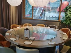 包厢-日进一片海.生腌海鲜火锅.宵夜烧烤(三里屯总店)