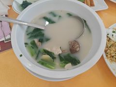 -鹏城人家海鲜酒家·23年老字号(较场尾店)