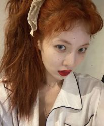 -AYO SALON