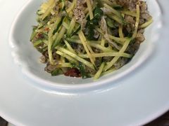 -山河屯铁锅炖(哈西站店)