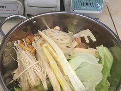 -川山城麻辣香锅(鼎汇美食城店)