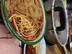 -咏勝锑锅麻辣烫(净居寺路总店)