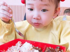 -小门牙好性格托育(北外滩中心)