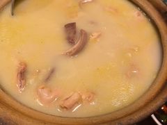 客家肚煲鸡-老广酒楼(樱花店)