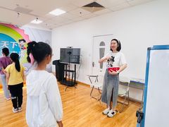 -蓝话筒·少儿成人演讲口才·主持朗诵·戏剧表演(大华第一坊店)