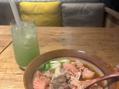 -谷咖啡·鲜花绿植花园餐厅