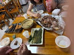 -兆辉木炭海鲜烧烤·海鲜小炒