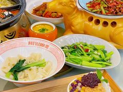 -阿瓦山寨·湘菜现炒·剁椒鱼头王(咸阳总店)