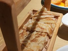招牌奶香饼-关东小磨东北菜(上海长风大悦城店)