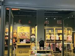 -枫叶小镇奥特莱斯