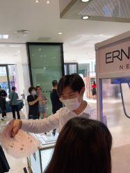 -奥伦纳素Erno Laszlo