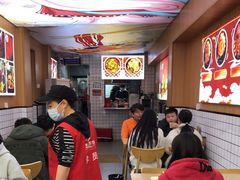 等位区-冒菜西施·非遗冒菜(总店)