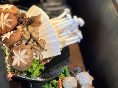 -湊湊火锅·茶憩(新中关购物中心店)