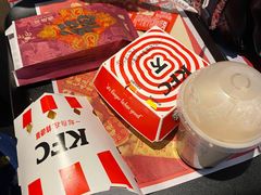 -肯德基(南京站A2检票口楼上)