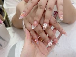 -尤米一站式美甲美睫