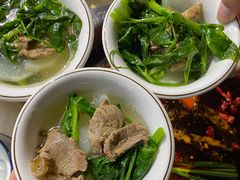 -李记称盘牛杂串串(广厦店)