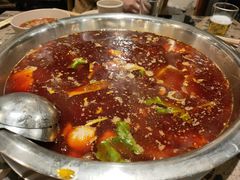 -肖肖酸萝卜鱼火锅(总店)