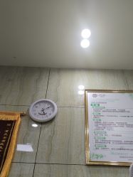-苗医生专业祛痘·皮肤管理