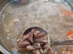 -老石黑山羊毛驴肉火锅(金凯广场店)