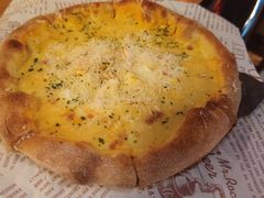 芝士四重奏披萨-MR.ROCKY洛奇先生RESTAURANT&BAR(宝安壹方城店)