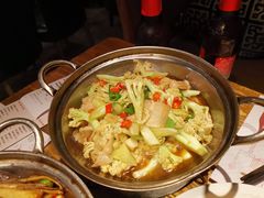 -胡桃里音乐餐厅(陶溪川店)(川湘赣菜·世界百大酒庄直供红酒·音乐表演)