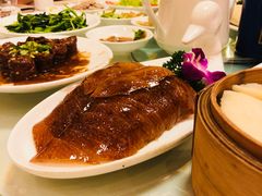 特色烤鸭-九花山烤鸭店