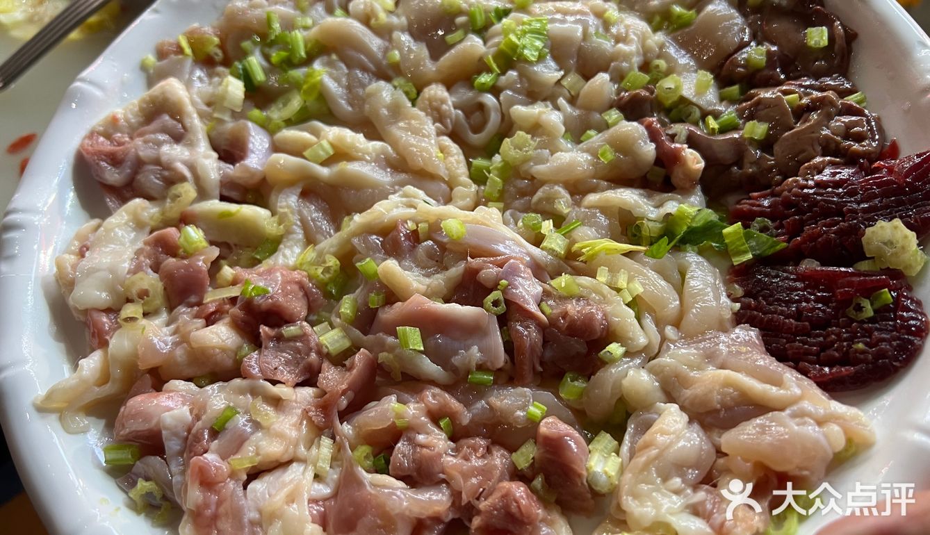 深圳前三脆皮鸡煲，牛肉火锅。