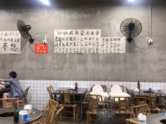 大堂-咏勝锑锅麻辣烫(净居寺路总店)