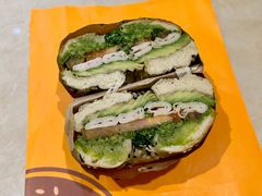 -Catch Bagel(芳草地店)