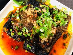 -爆炸头阿姨小四川正宗川味小吃(无任何分店)