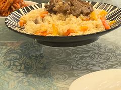 碎肉抓饭-巴扎美食·新疆菜·西域歌舞表演餐厅(新疆大厦店)