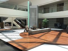 -上海滴水湖皇冠假日酒店