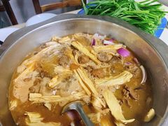 红烧牛肉锅-美兰春记食店·龙舌坡红烧牛肉