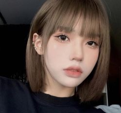 -AYO SALON