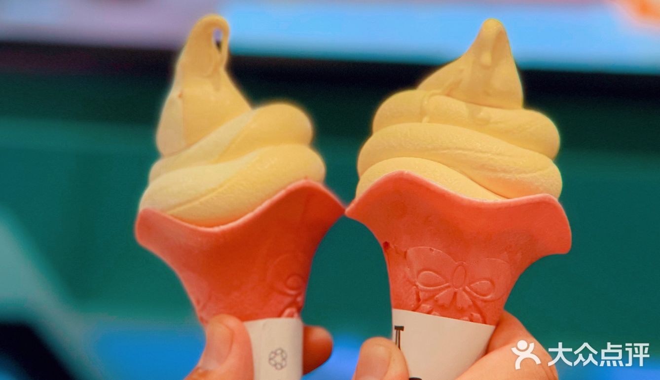 初夏逛吃指南~KFC限定芭娜娜🍌冰淇淋‼️