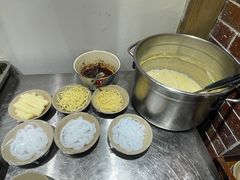 -王婆乔鲜鱼自助火锅(蜀汉路店)