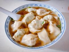 半菜半肉-古徽州馄饨店(宝安路店)