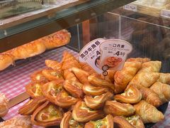 -Caidie Bakery采蝶轩(百越店)