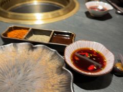 -铭牛烧肉·和牛海鲜自助(高新月牙湖店)