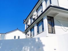 -弥舍·湖景团建泳池派对别墅·湖山境店