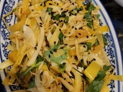 凉拌芭蕉花-蜗牛小馆醉乡民谣云南菜(惠新西里店)