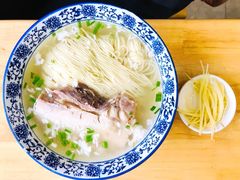 枫镇肉面-裕兴记·三虾面(西北街总店)